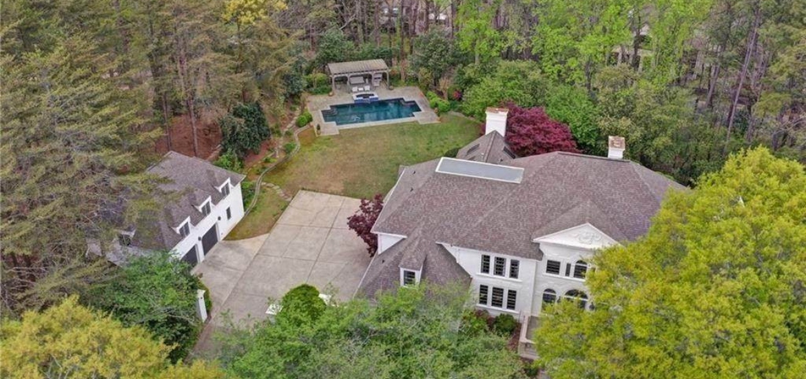 aerial view of historical single family home for rent in atlanta georgia