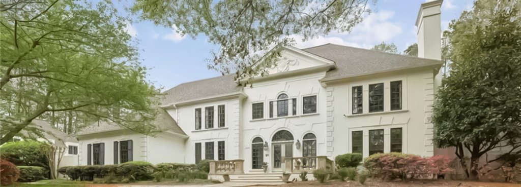 white exterior of historical single family home for rent in atlanta georgia
