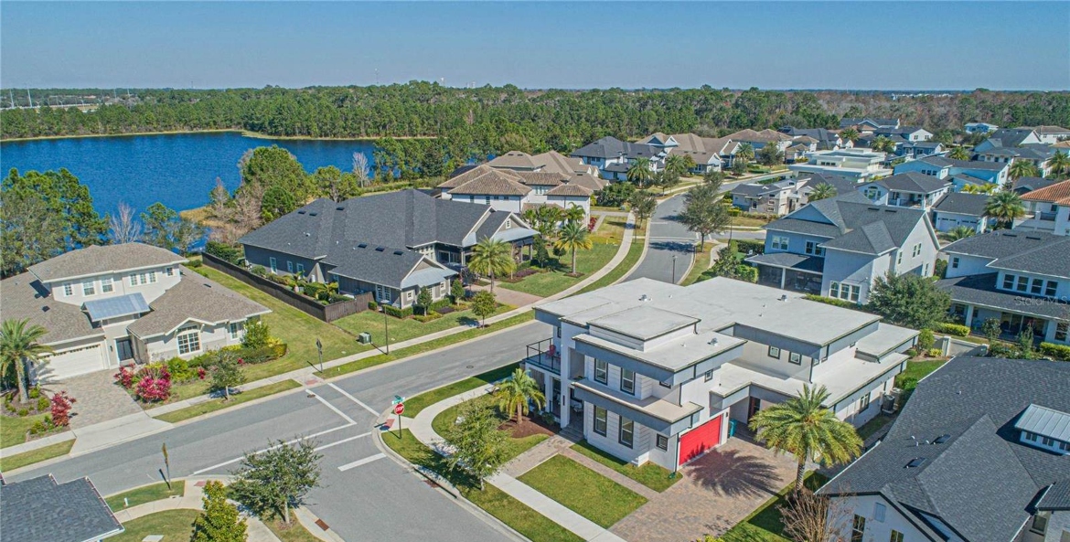 exterior of a single family home for rent in Orlando, FL in safe neighborhood