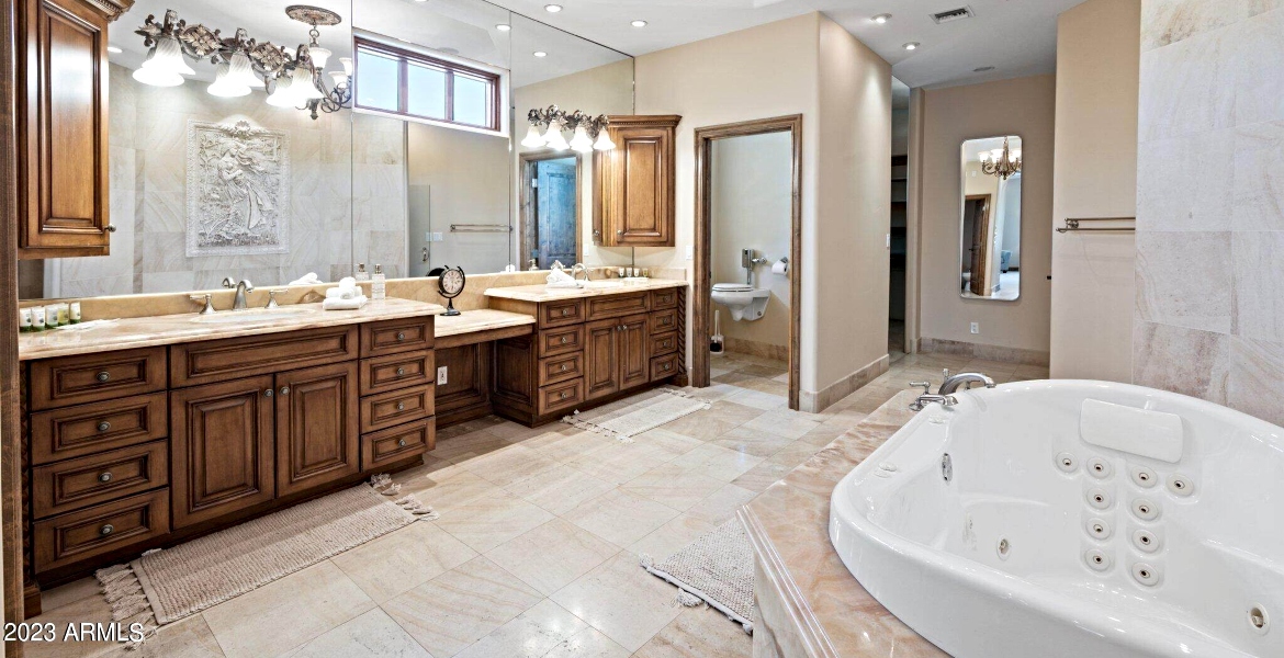 large bathroom in a Phoenix rental house