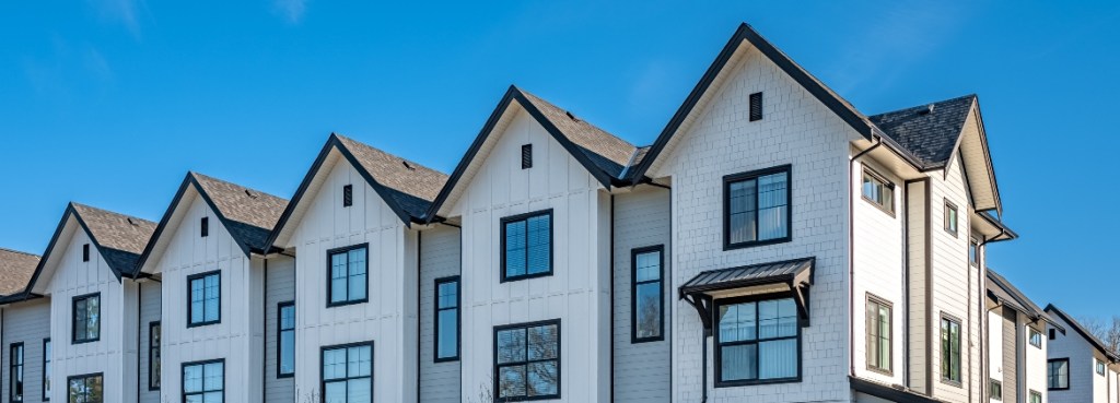 houses for rent in real estate development in Canada