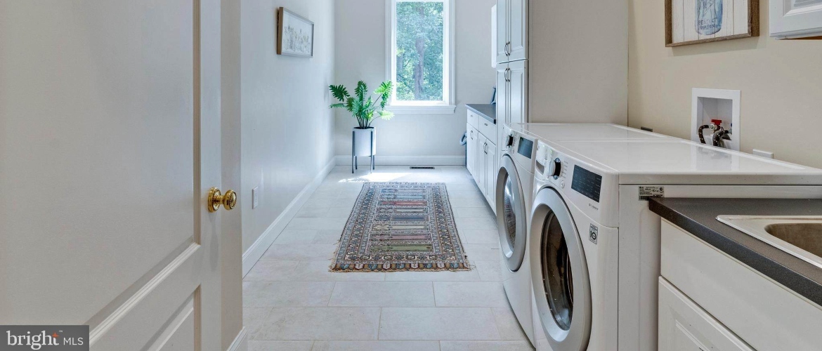 modernized laundry room in a luxury house for rent in Bethesda Maryland