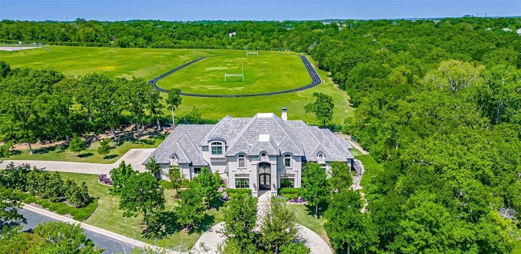 aerial view of a magnificent Somerset Estates house for rent in fort worth tx