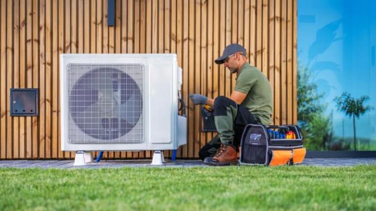 repairing hvac unit